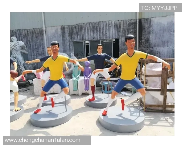 热销球星足球饰品挂件创意礼物潮流个性点缀让你尽显运动时尚魅力